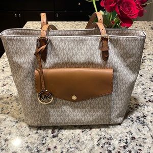 Michael Kors purse